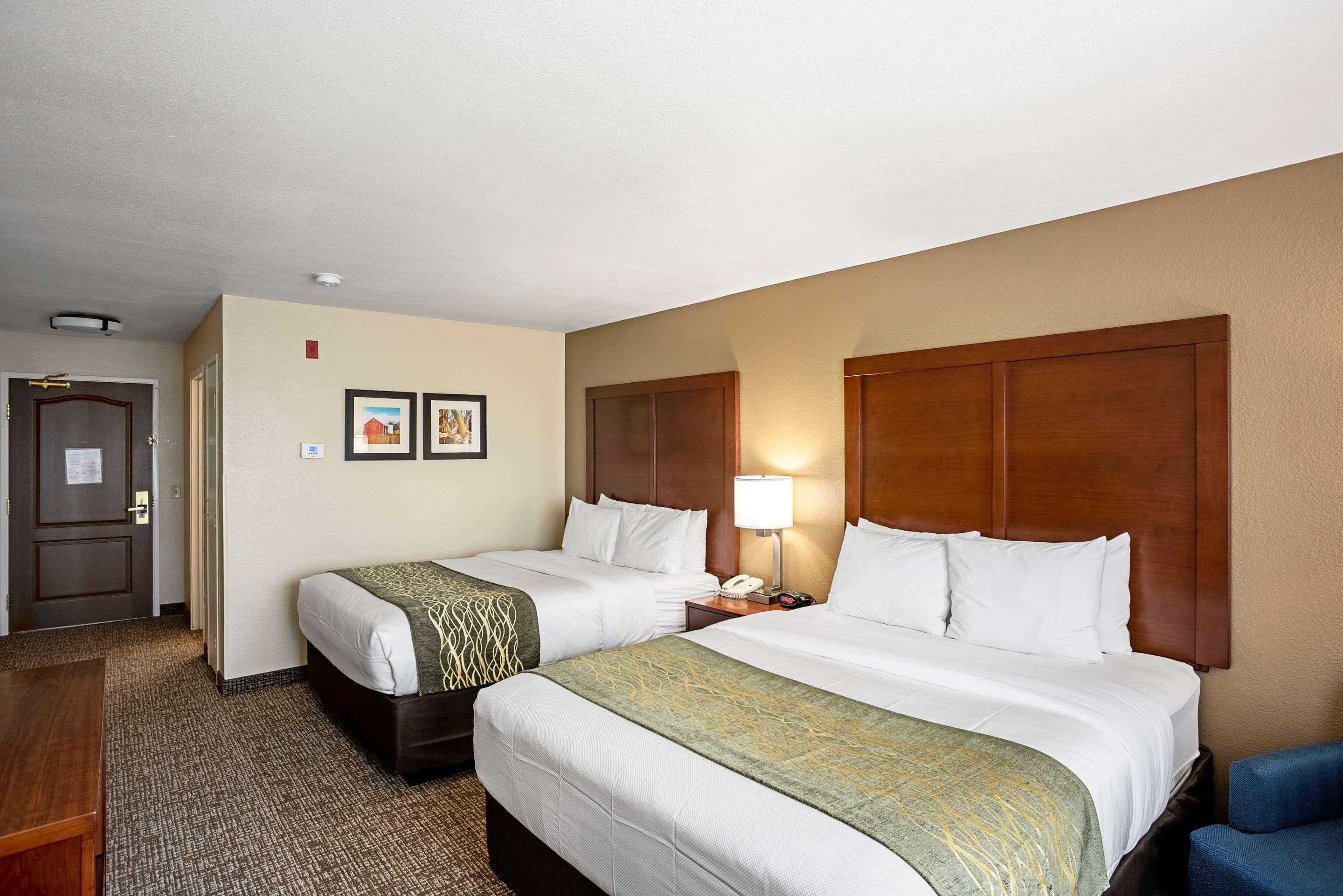 Comfort Inn&Suites Independence Buitenkant foto